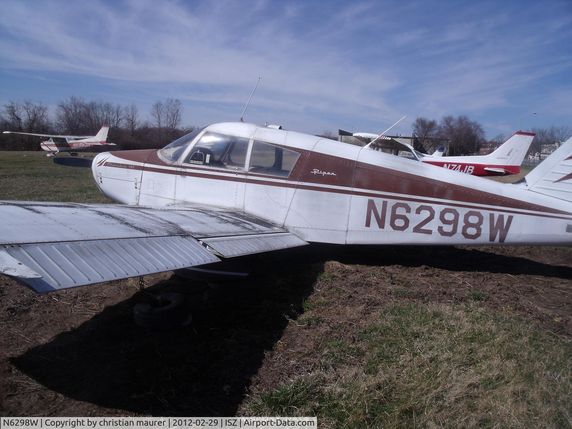 N6298W, 1964 Piper PA-28-140 Cherokee C/N 28-20286, cherokee 140