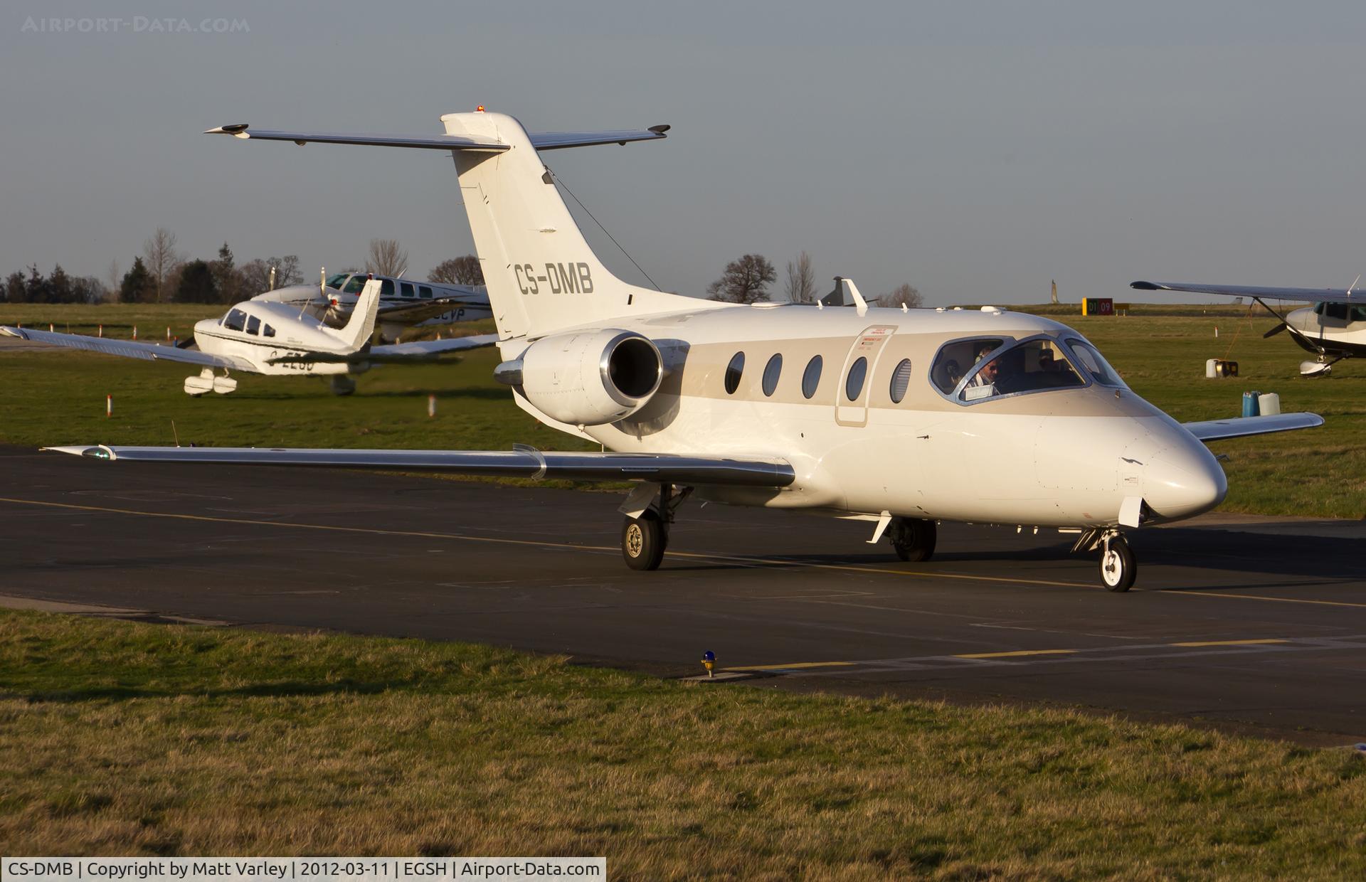 CS-DMB, 2005 Hawker Beechcraft 400A Beechjet Beechjet C/N RK-403, Arriving at SaxonAir.
