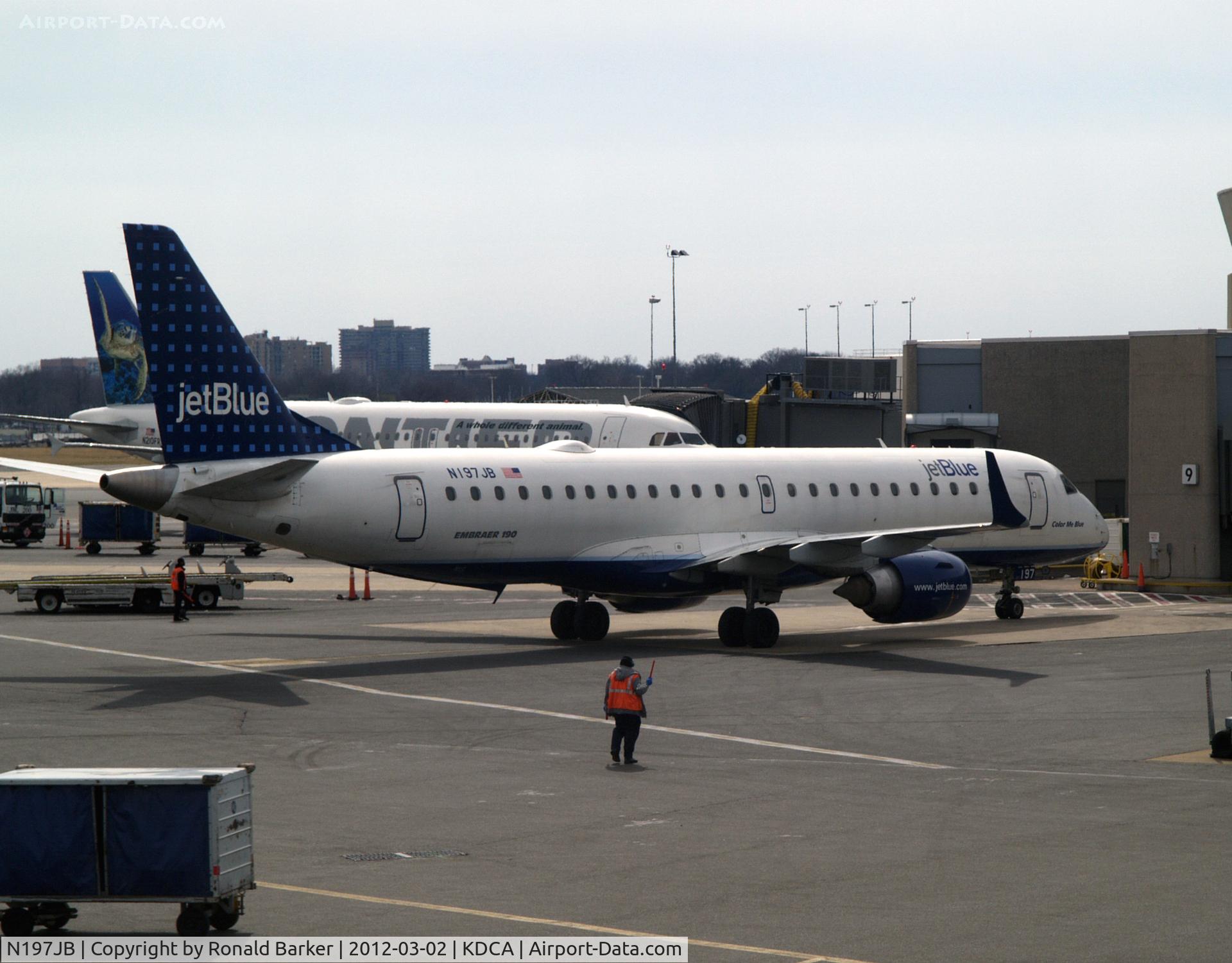 N197JB, 2006 Embraer 190AR (ERJ-190-100IGW) C/N 19000020, DCA, VA
