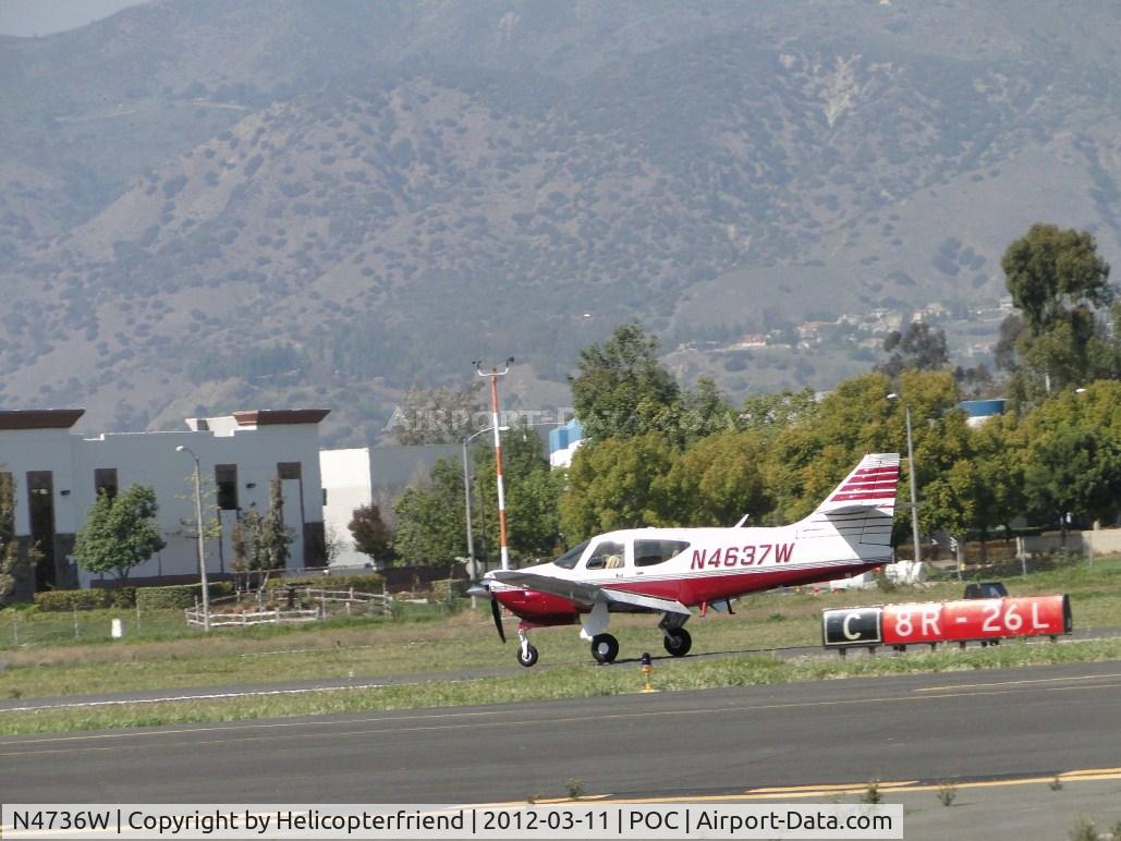 N4736W, 1976 Rockwell International 114 Commander C/N 14066, Down and rolling out