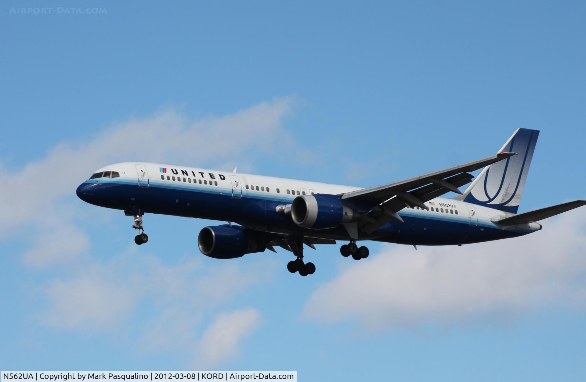 N562UA, 1992 Boeing 757-222 C/N 26664, Boeing 757-200