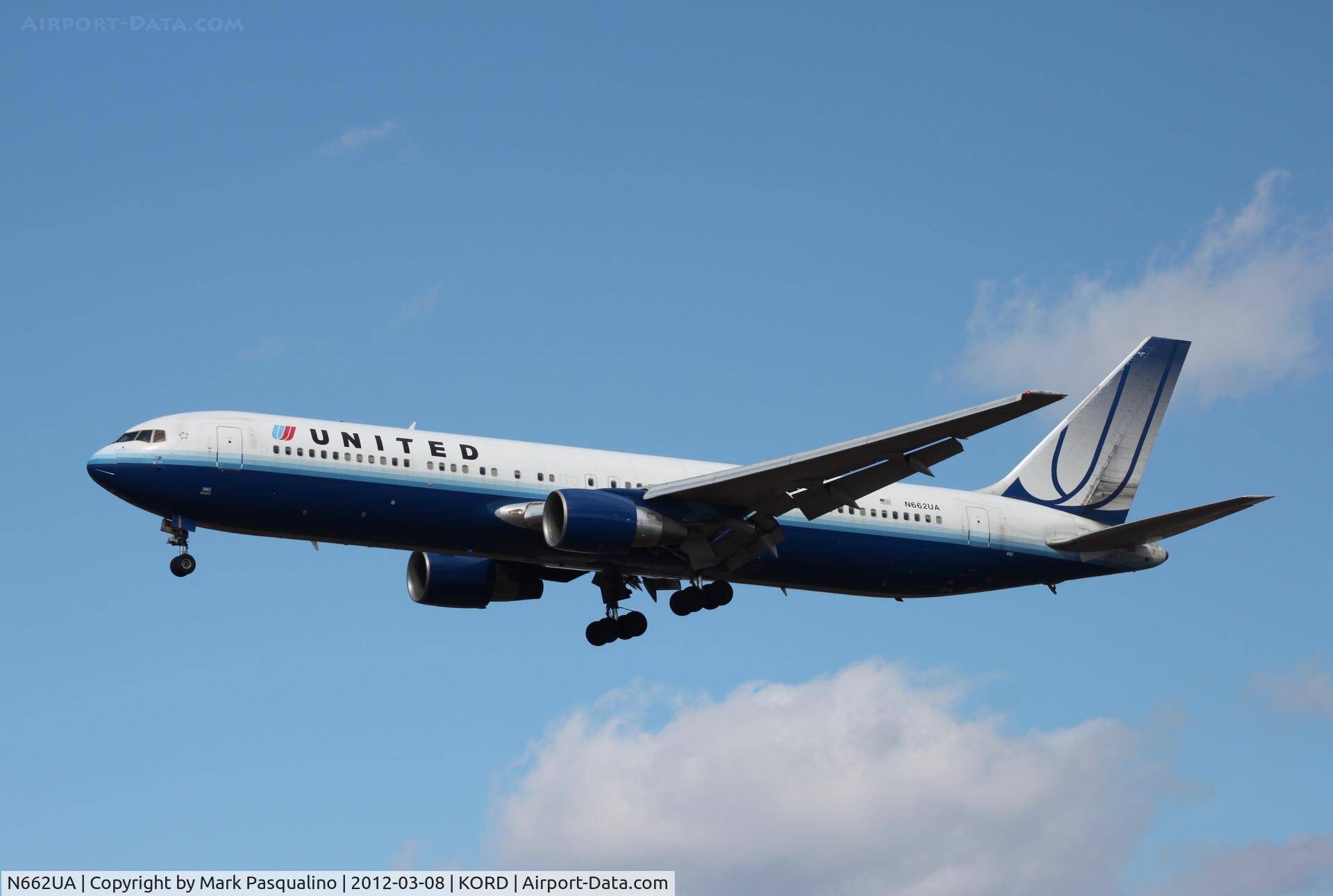 N662UA, 1993 Boeing 767-322 C/N 27159, Boeing 767-300