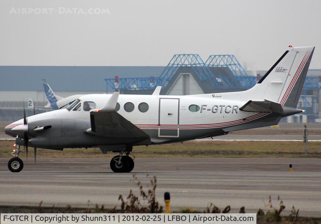 F-GTCR, 2002 Beech C90A King Air King Air C/N LJ-1660, Taxiing to the General Aviation area... Now fitted with winglets...