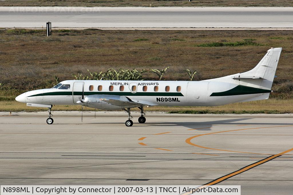 N898ML, 1999 Fairchild SA-227DC Metro 23 C/N DC-898B, Arriving at Curacao.