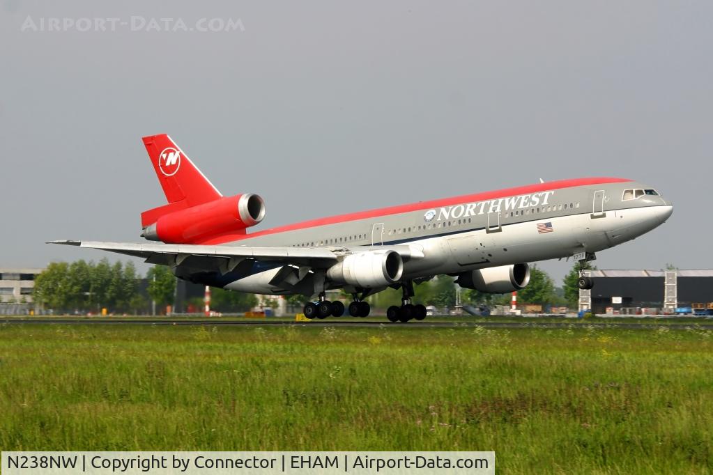 N238NW, 1987 McDonnell Douglas DC-10-30 C/N 48267, Arriving at Amsterdam.
