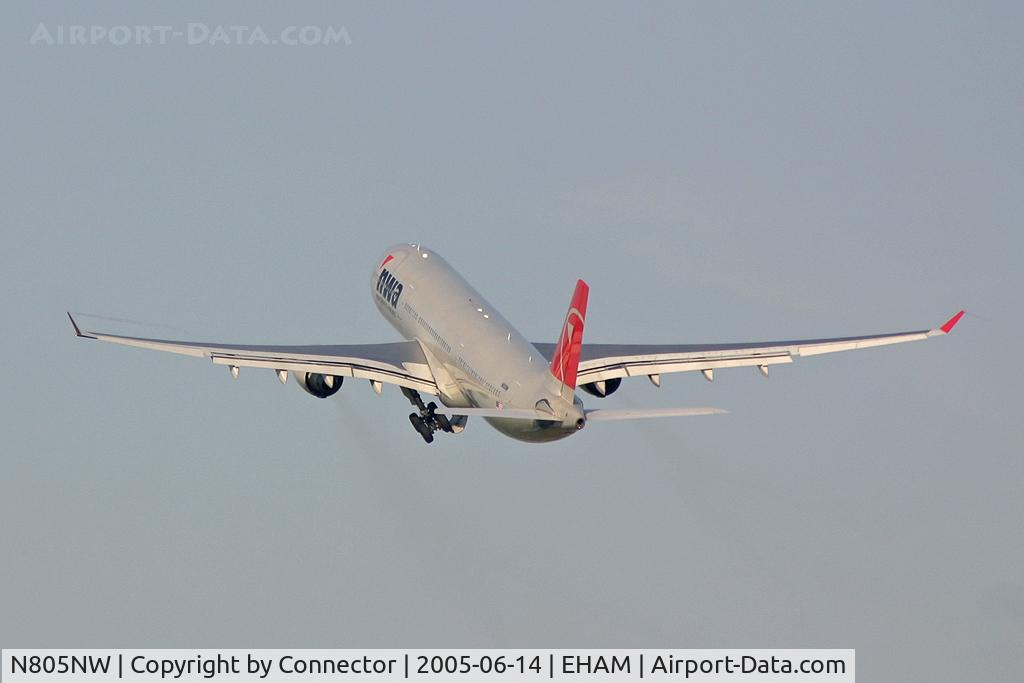 N805NW, 2003 Airbus A330-323 C/N 0552, Leaving Amsterdam.