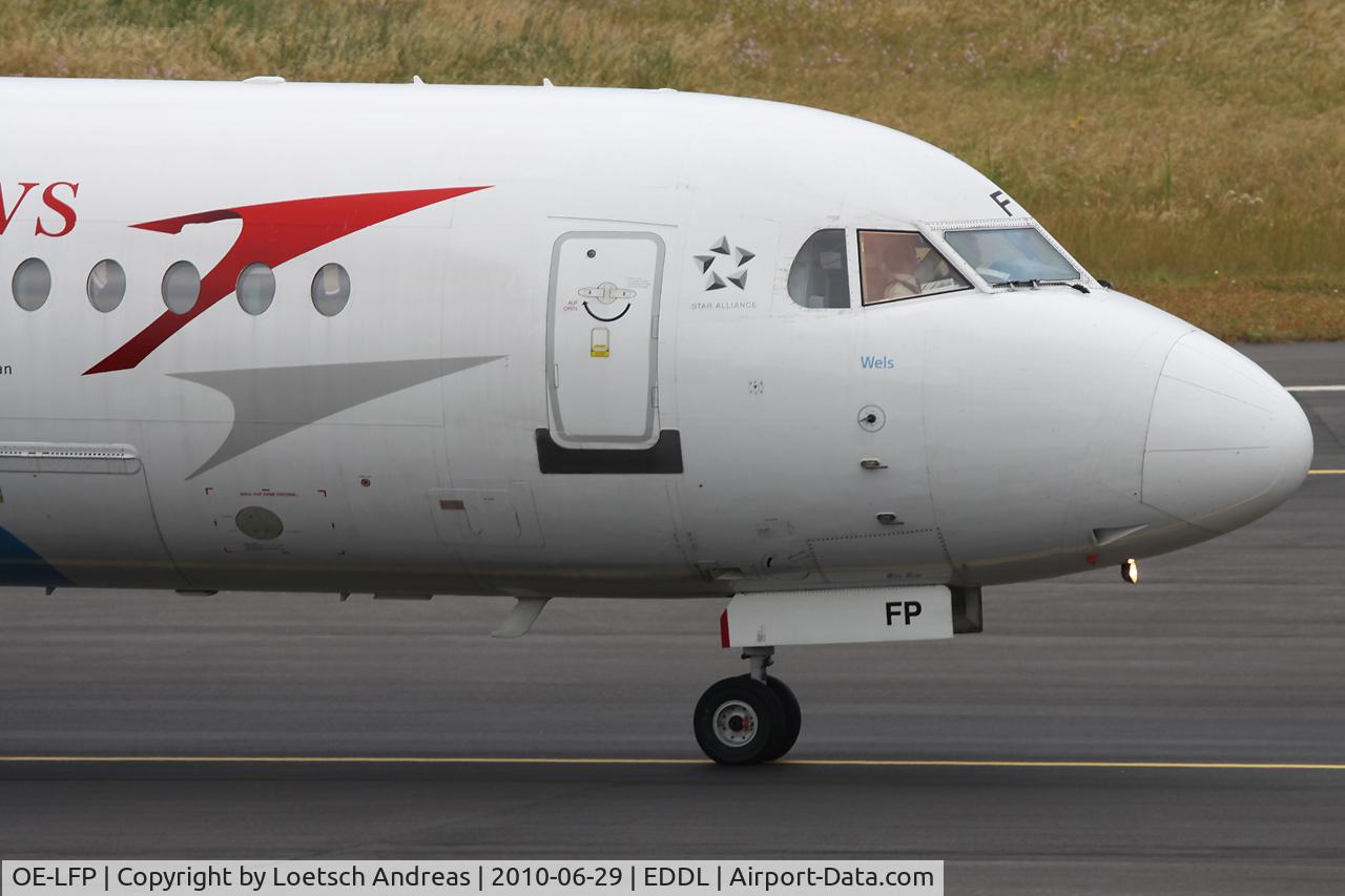 OE-LFP, Fokker 70 (F-28-0070) C/N 11560, working crew