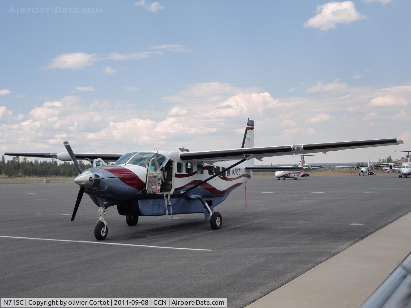 N71SC, 2003 Cessna 208B C/N 208B0997, Grand canyon airport