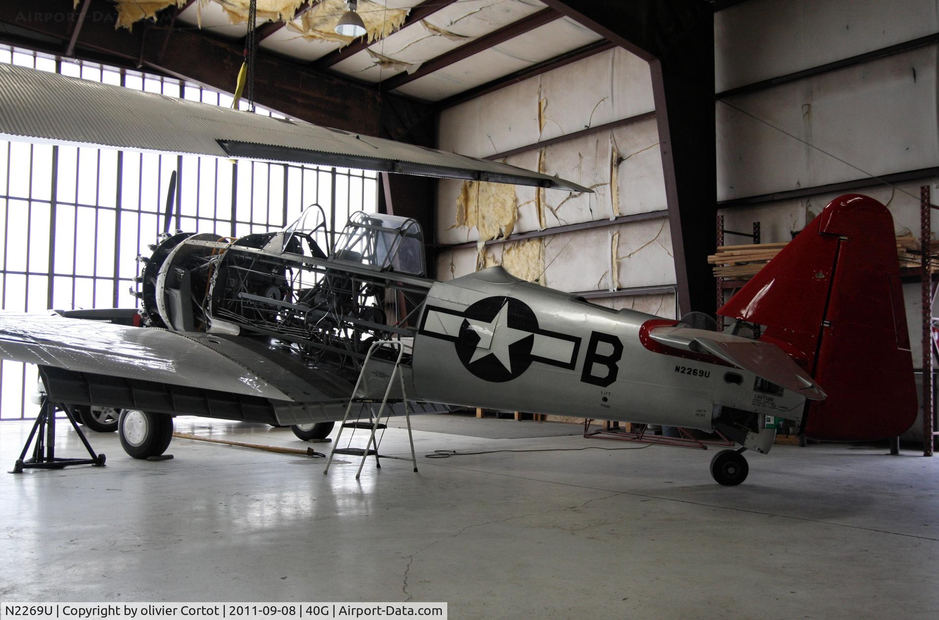 N2269U, North American Medore SNJ-4 C/N 88-12850, 