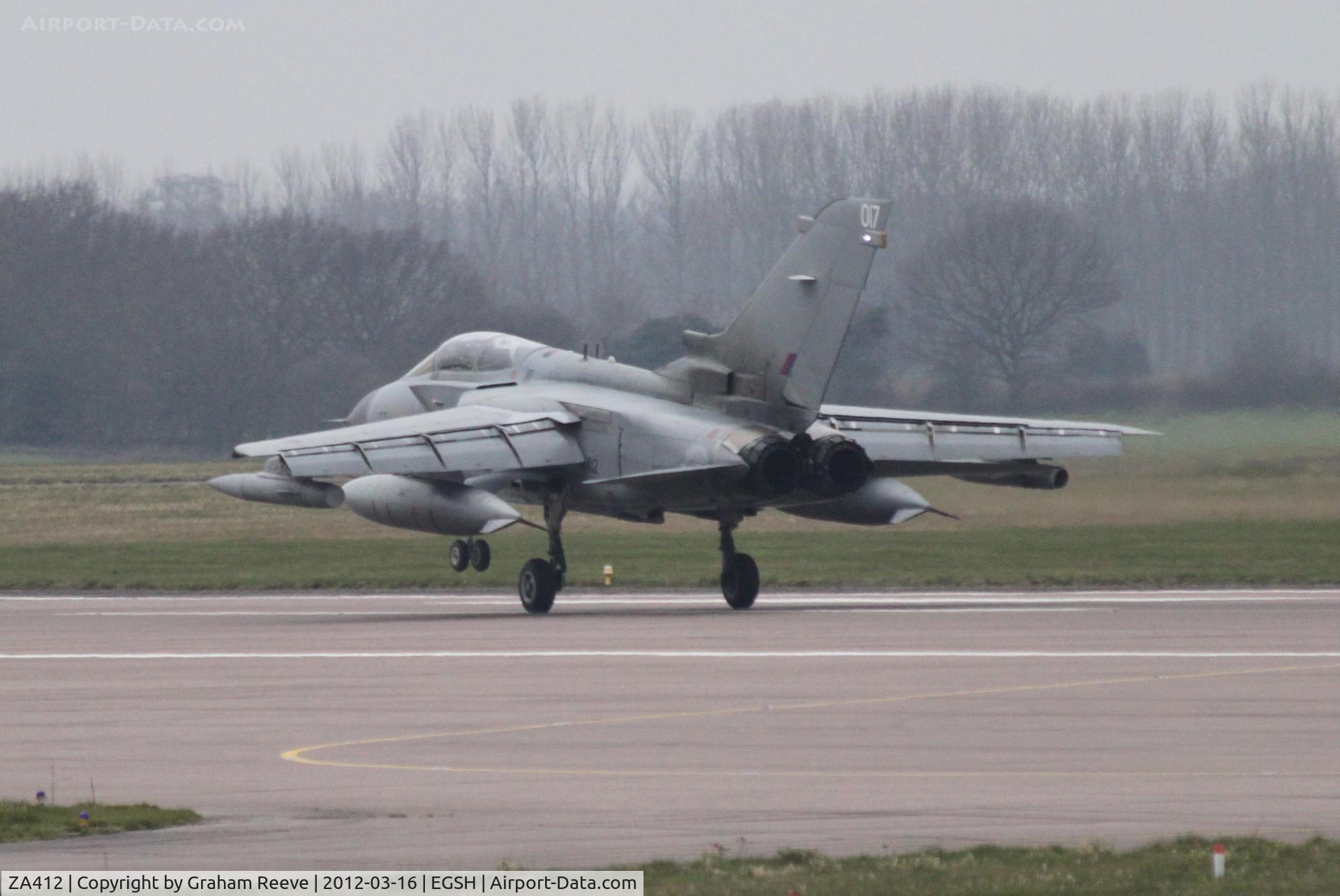 ZA412, 1983 Panavia Tornado GR.4 C/N 232/BT036/3111, Touching down at Norwich.