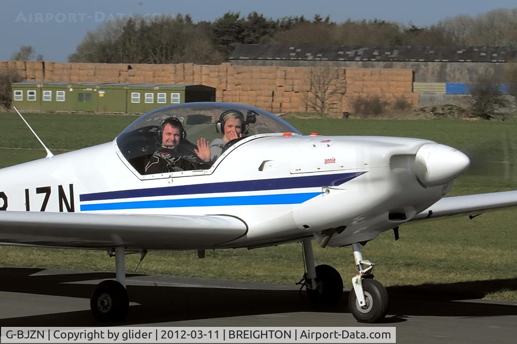 G-BJZN, 1982 Slingsby T-67A Firefly C/N 1997, Now they are enjoying themselves