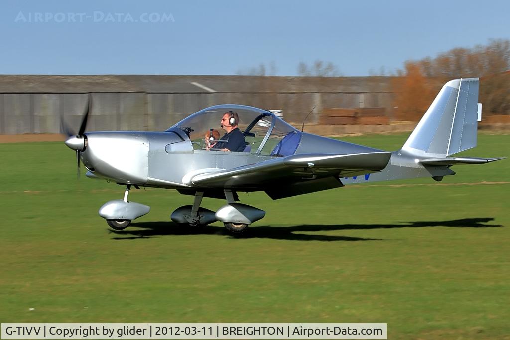 G-TIVV, 2005 Aerotechnik EV-97 Eurostar C/N PFA 315-14435, Arriving with his young son on board