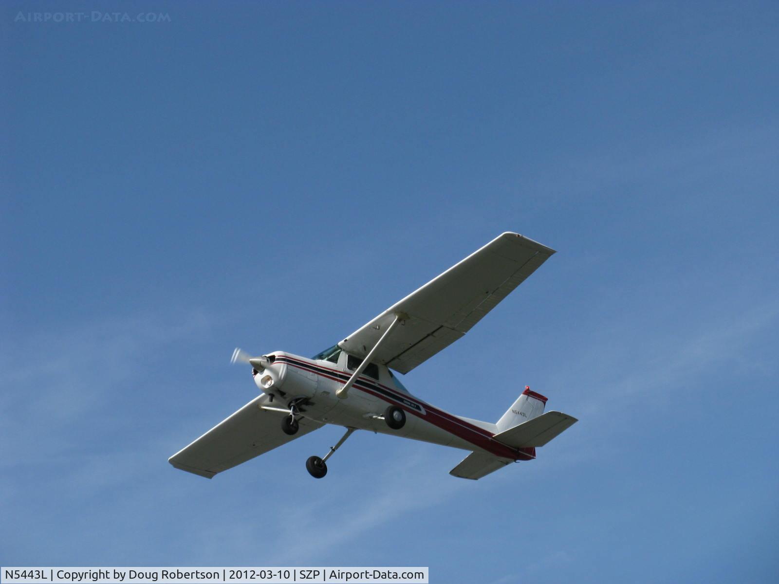 N5443L, 1980 Cessna 152 C/N 15284315, 1980 Cessna 152, Lycoming O-235 110 Hp, takeoff climb Rwy 22