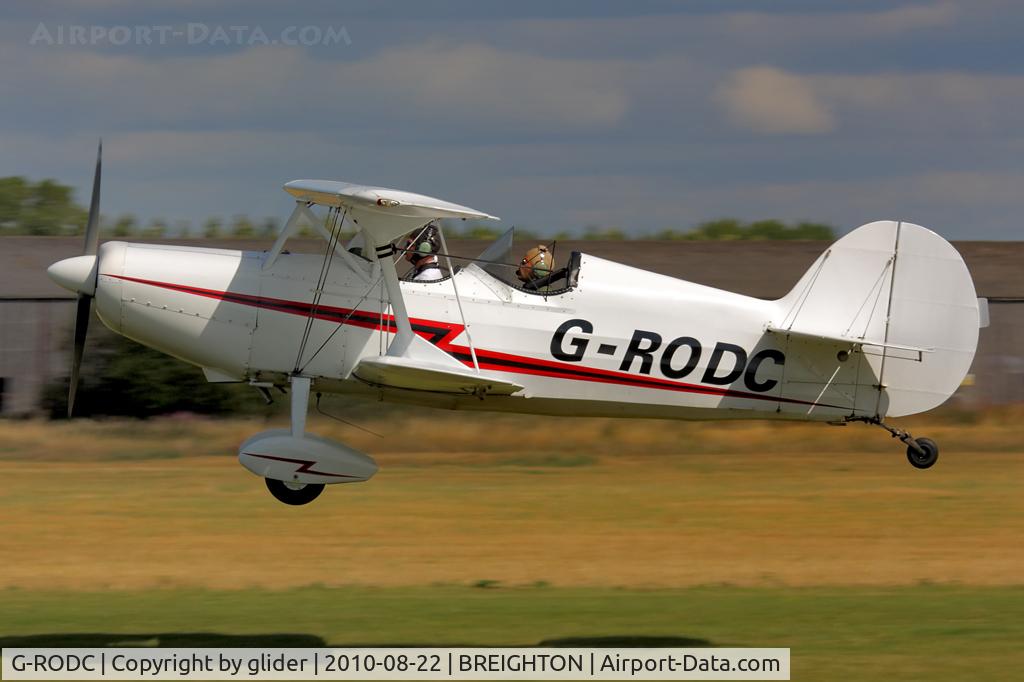 G-RODC, 1995 Steen Skybolt C/N 4568, Fine looking biplane