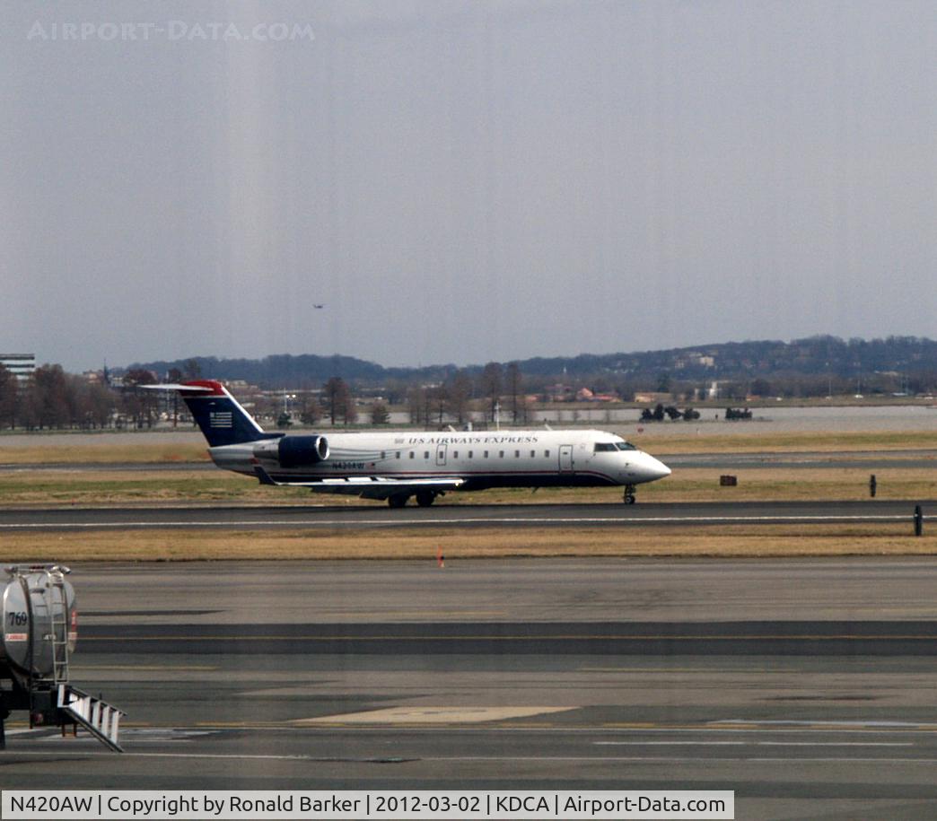 N420AW, 2002 Bombardier CRJ-200LR (CL-600-2B19) C/N 7640, Landing DCA