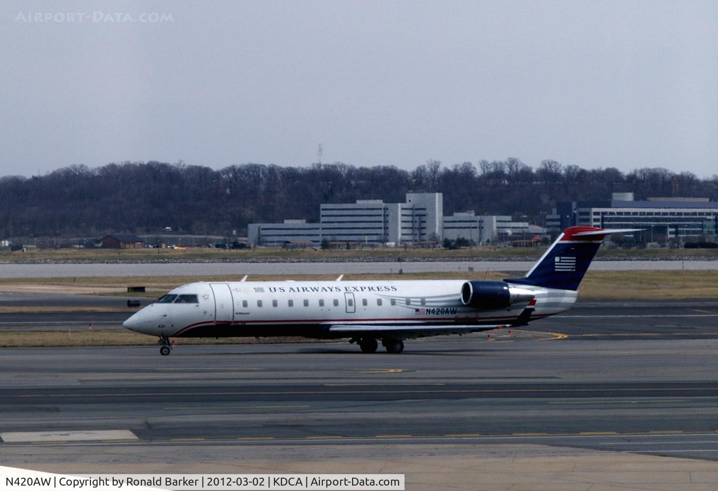 N420AW, 2002 Bombardier CRJ-200LR (CL-600-2B19) C/N 7640, Taxi DCA