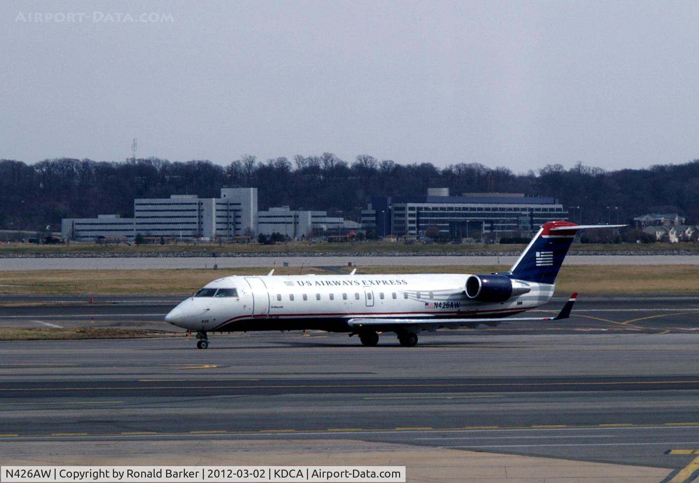 N426AW, 2002 Bombardier CRJ-200LR (CL-600-2B19) C/N 7669, Taxi DCA