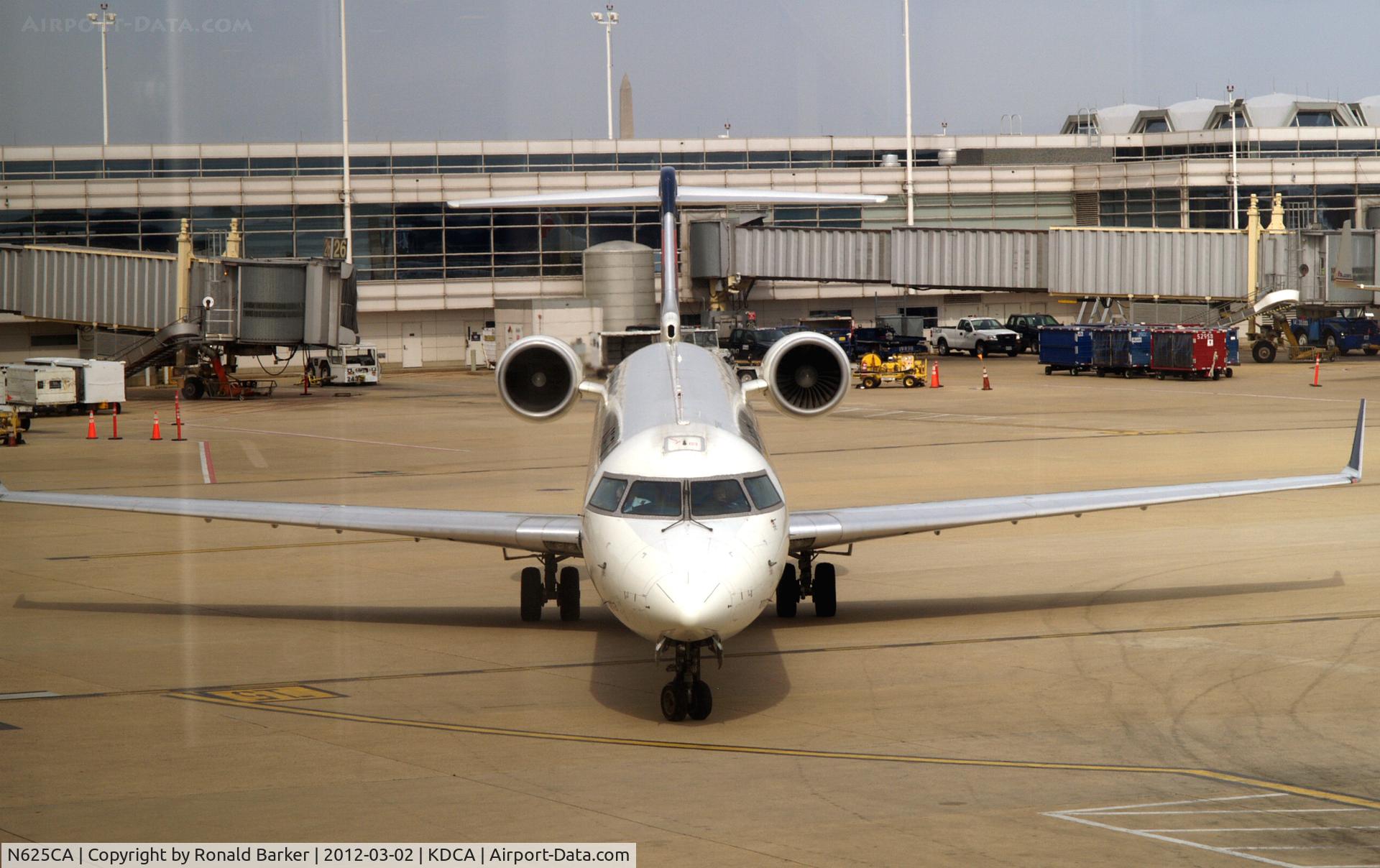 N625CA, 2003 Bombardier CRJ-700 (CL-600-2C10) Regional Jet C/N 10113, DCA, VA