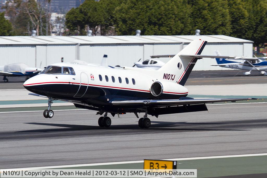 N10YJ, 1987 British Aerospace BAe.125 Series 800A C/N 258099, Jones International Aviation LLC 1988 BAe 125-800A N10YJ landing RWY 21.