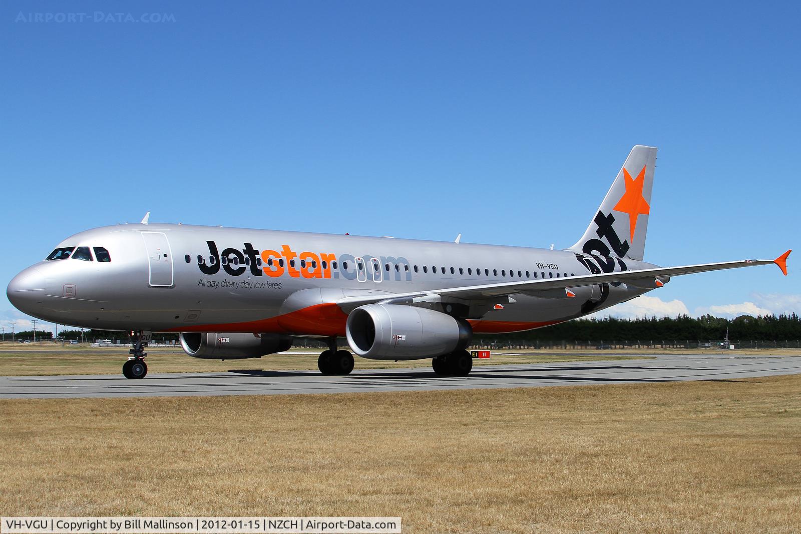 VH-VGU, 2010 Airbus A320-214 C/N 4245, taxi from 29