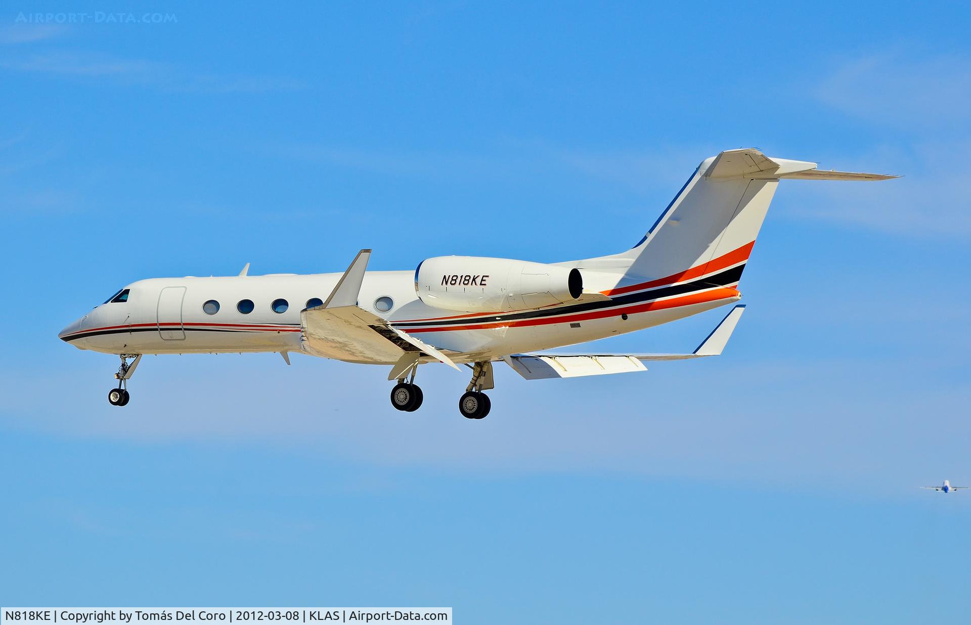 N818KE, Gulfstream Aerospace GIV-X (G450) C/N 4204, N818KE Gulfstream Aerospace GIV-X (G450) C/N 4204

- Las Vegas - McCarran International (LAS / KLAS)
USA - Nevada, March 8, 2012
Photo: Tomás Del Coro