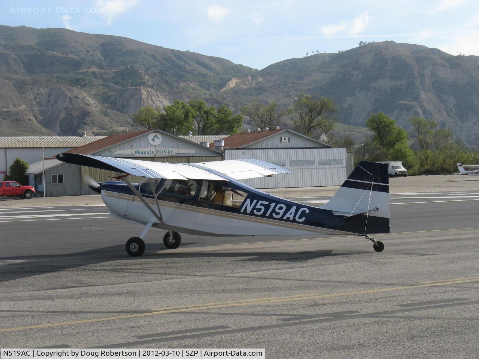 N519AC, 2000 American Champion 7GCBC C/N 1295-2000, 2000 American Champion 7GCBC EXPLORER, Lycoming O-320 150 Hp, holding short 22