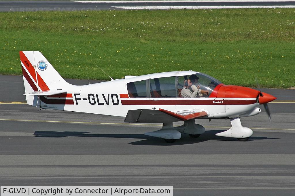 F-GLVD, Robin DR-400-120 Dauphin 2+2 C/N 2147, No description.