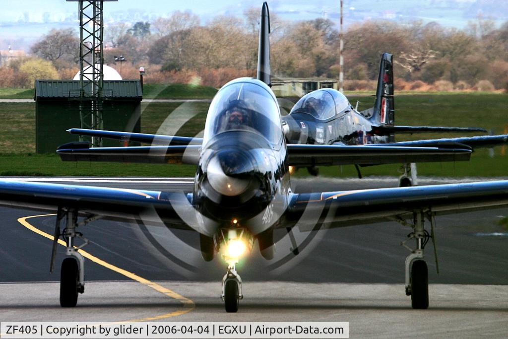 ZF405, 1992 Short S-312 Tucano T1 C/N S124/T95, Two taxying out for a training sortie