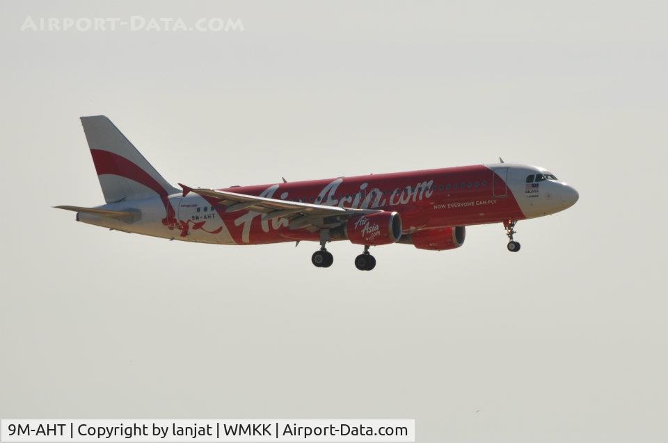 9M-AHT, 2009 Airbus A320-216 C/N 3997, Early Evening Shot @ Runway 32L WMKK