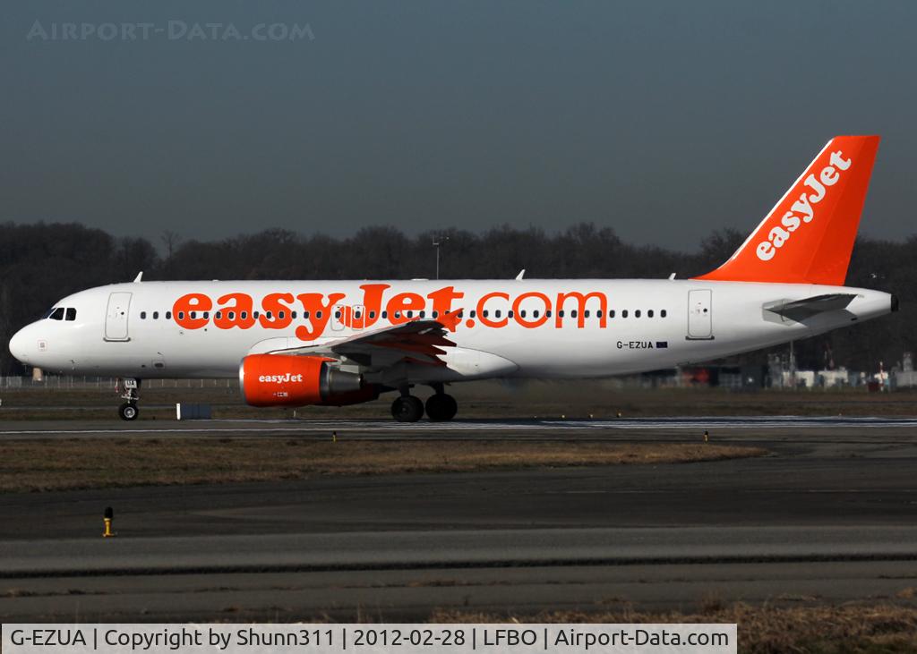 G-EZUA, 2011 Airbus A320-214 C/N 4588, Lining up rwy 14L for departure