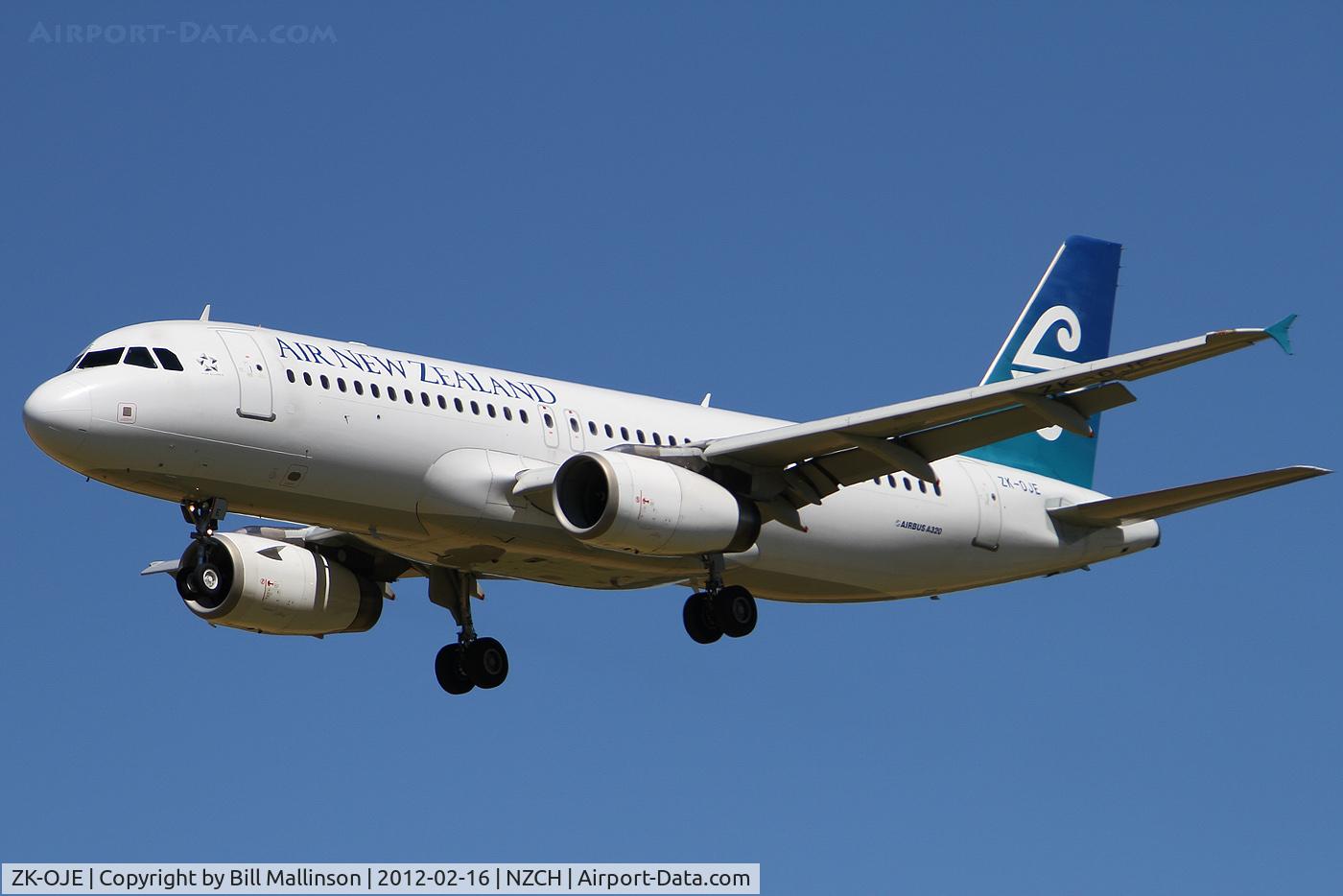 ZK-OJE, 2003 Airbus A320-232 C/N 2148, finals to 02