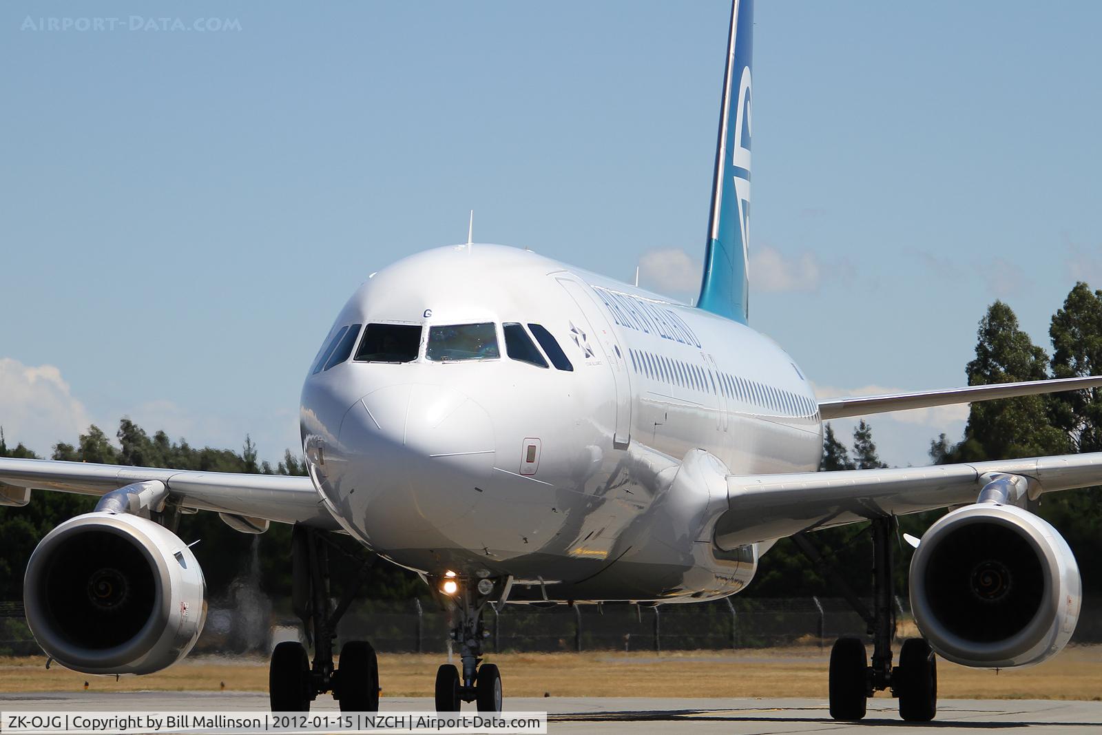 ZK-OJG, 2004 Airbus A320-232 C/N 2173, taxi from 29