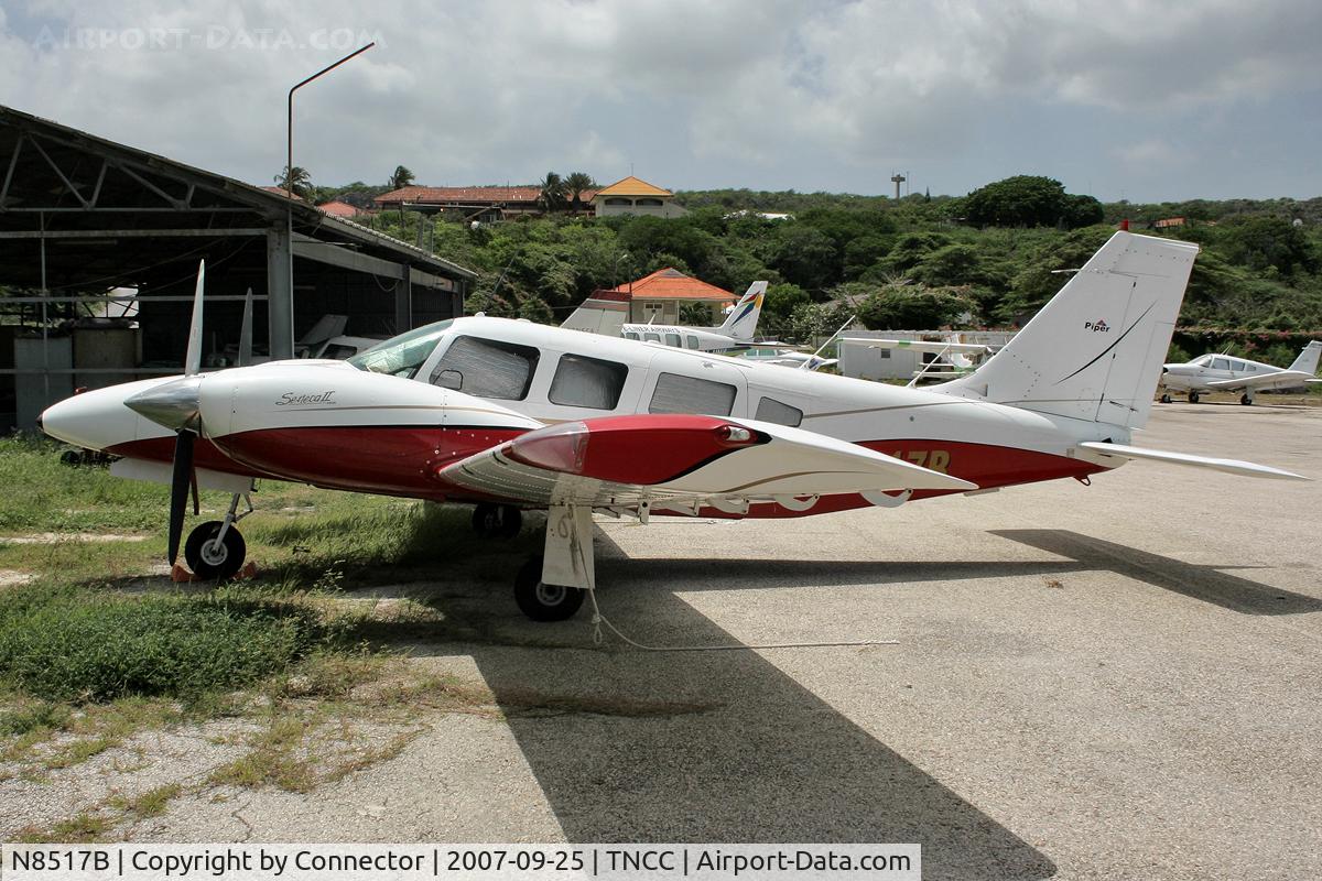 N8517B, Piper PA-34-200T C/N 347670244, Thanks to the guy who let me walk around the ramp for a few minutes.