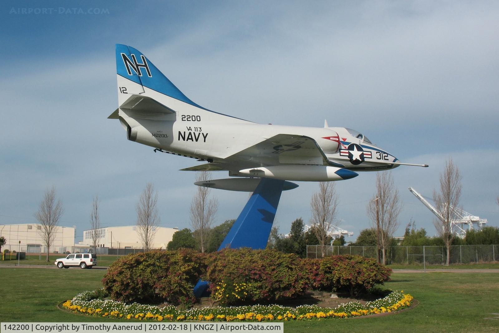 142200, 1957 Douglas A4D-1 C/N 11454, 1957 Douglas A4D-1, c/n: 11454, Alameda, CA