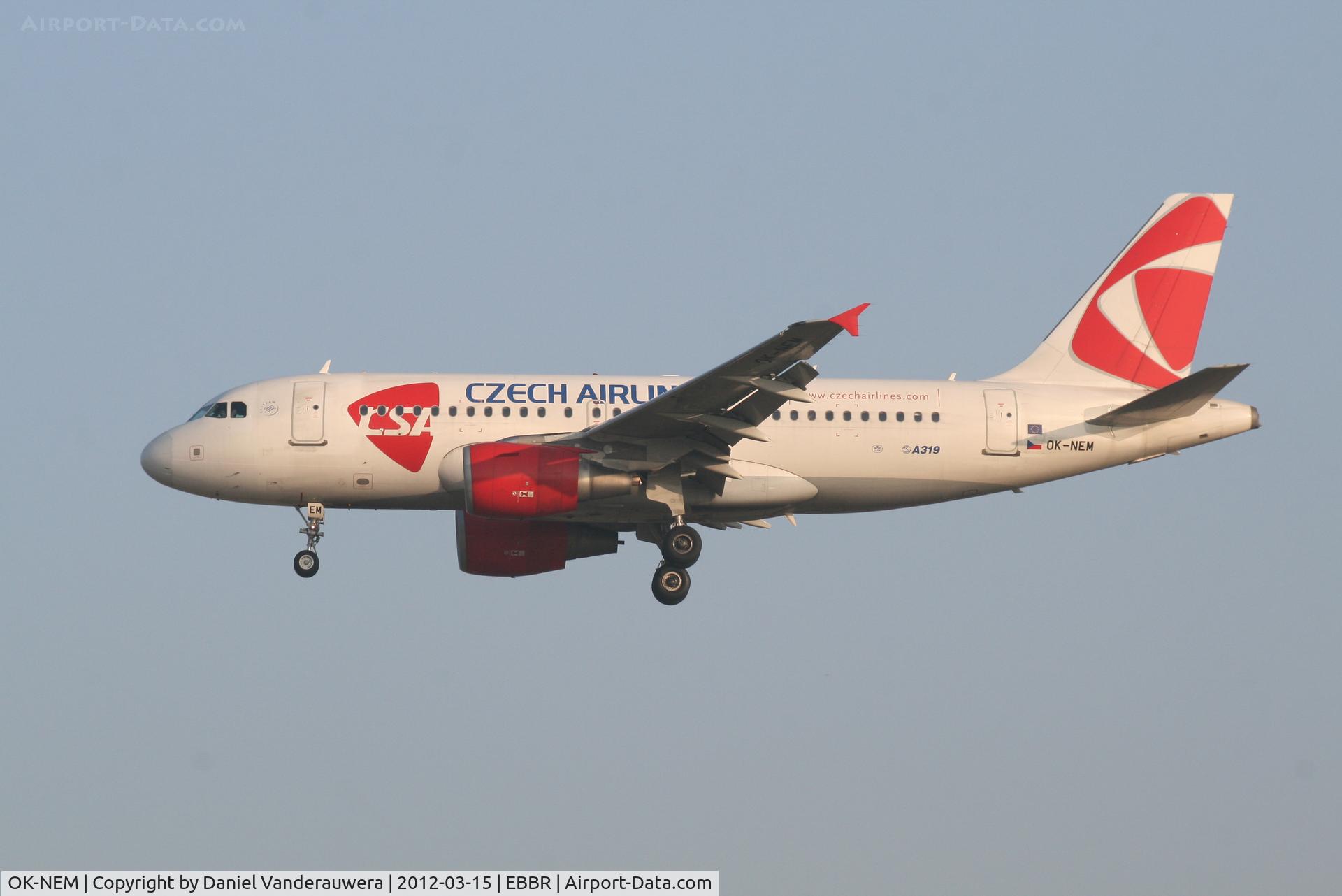 OK-NEM, 2008 Airbus A319-112 C/N 3406, Arrival of flight A630 to RWY 25L
