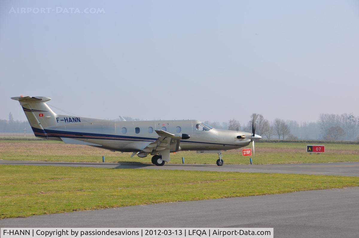 F-HANN, 2008 Pilatus PC-12/47E C/N 887, just taxiing