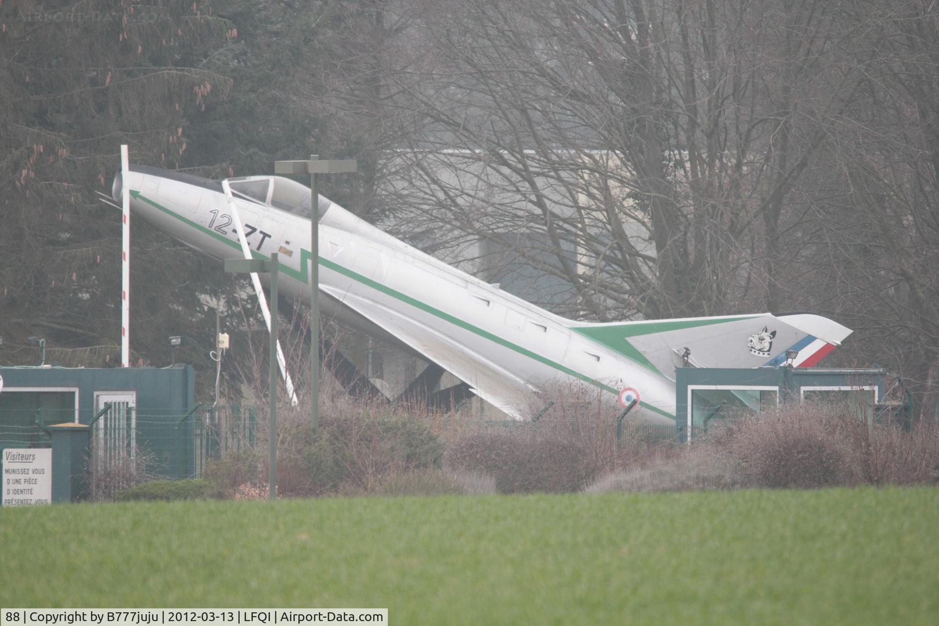 88, Dassault Super Mystere B.2 C/N 88, preserved at Cambrai with n°124