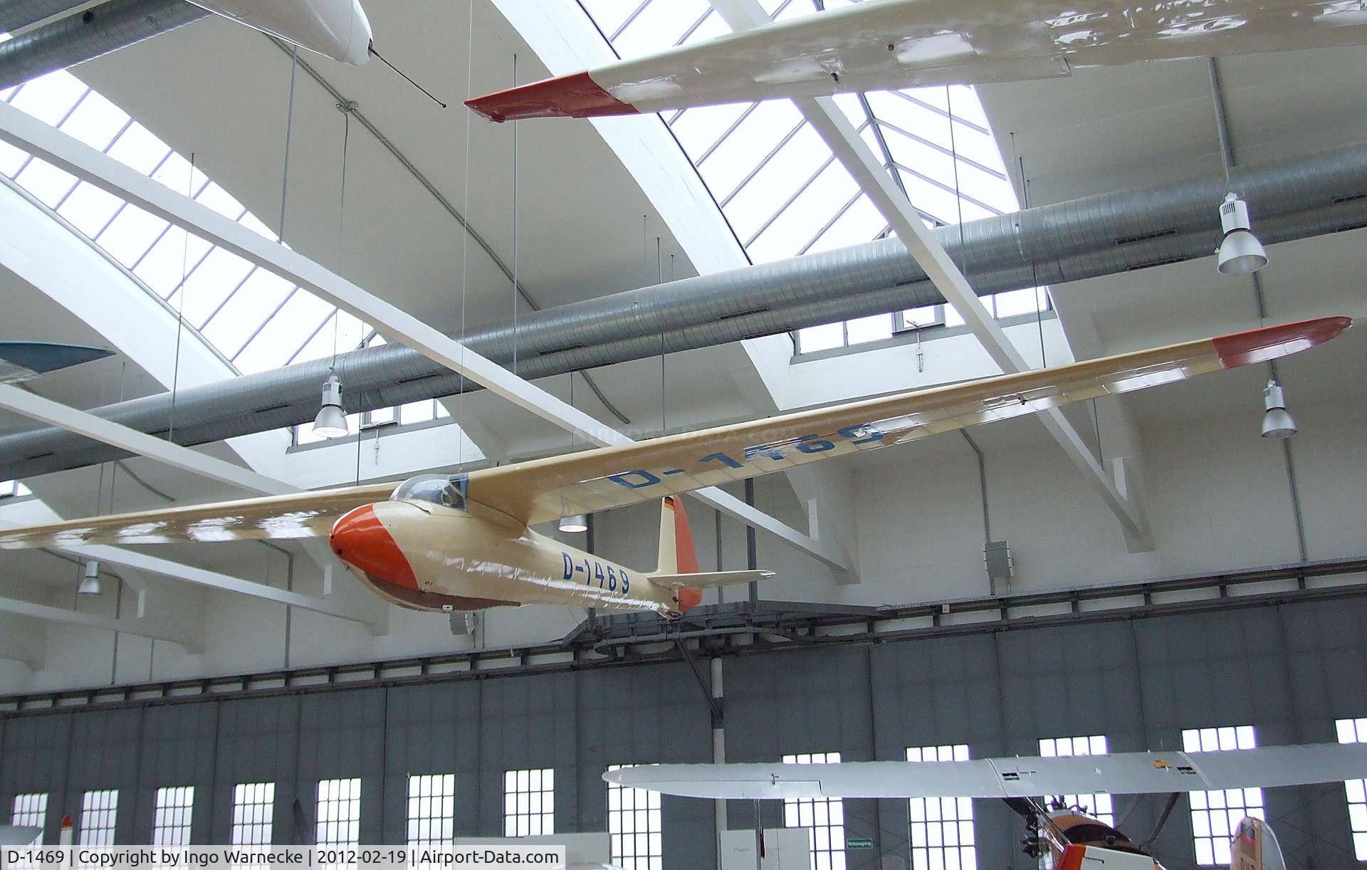 D-1469, 1959 DFS Olympia-Meise C/N Not found D-1469, DFS (M. Dorfner, F. Unfried) Olympia-Meise at the Deutsches Museum Flugwerft Schleißheim, Oberschleißheim