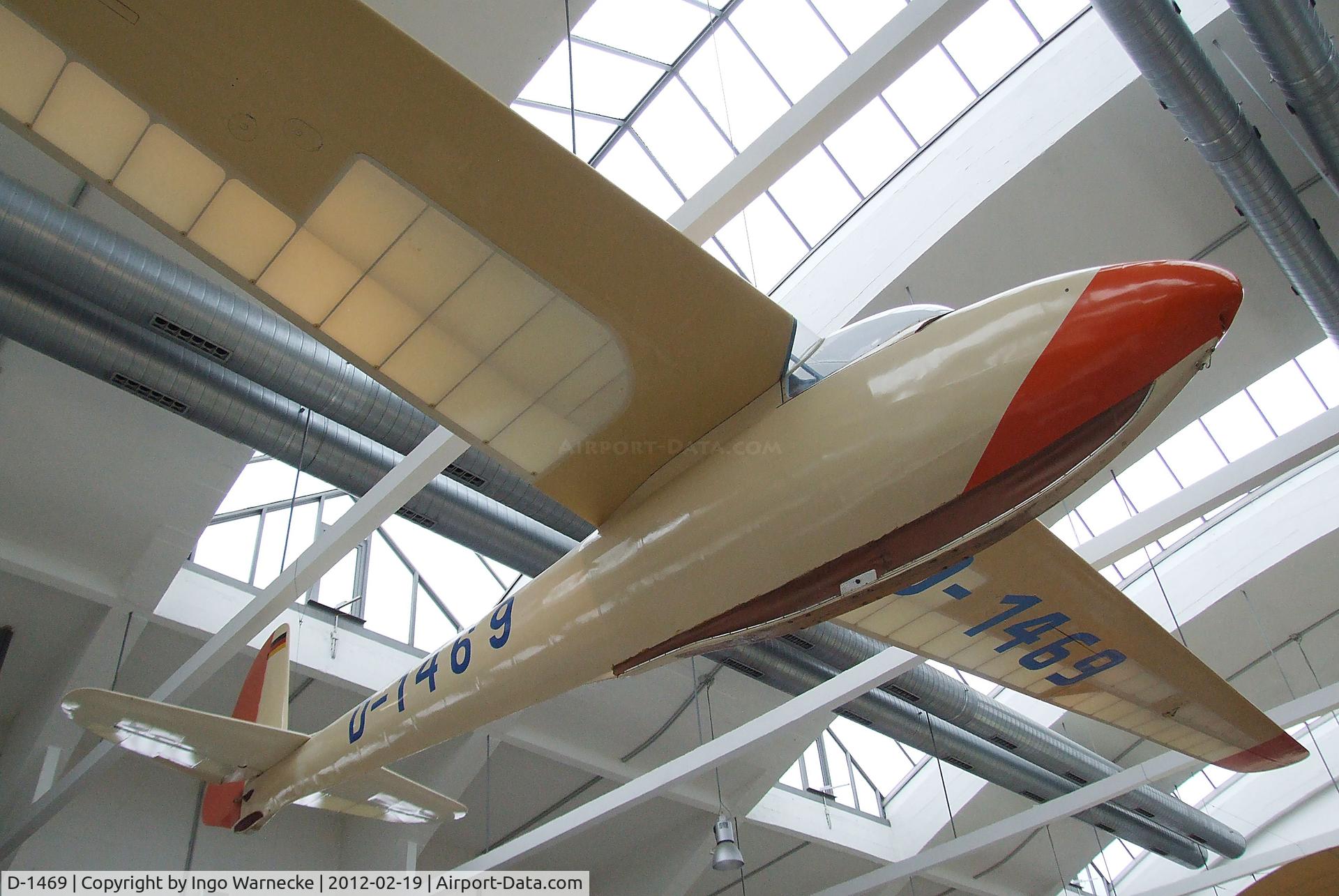 D-1469, 1959 DFS Olympia-Meise C/N Not found D-1469, DFS (M. Dorfner, F. Unfried) Olympia-Meise at the Deutsches Museum Flugwerft Schleißheim, Oberschleißheim