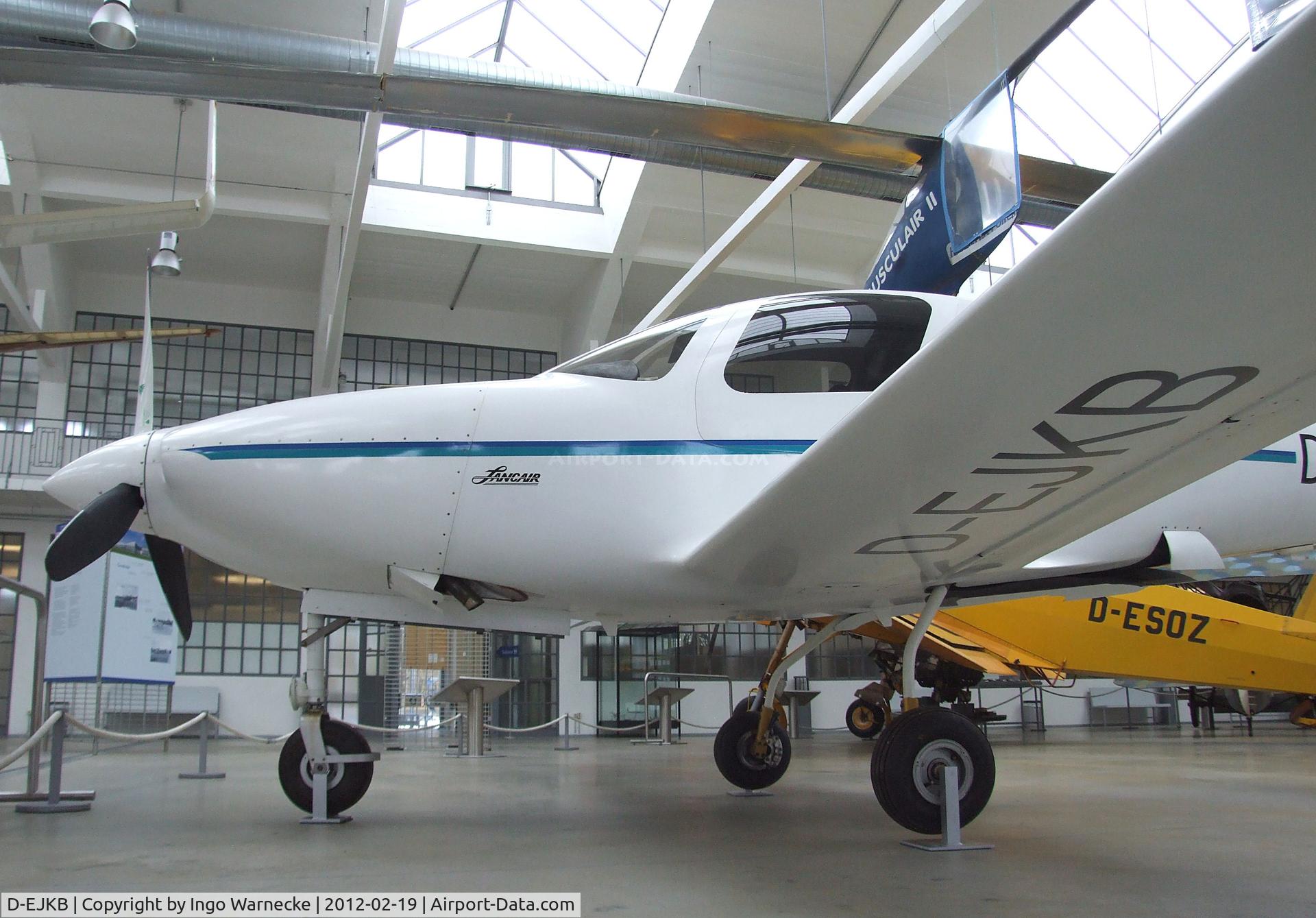 D-EJKB, Lancair IV C/N IV-00-20, Lancair (K. Bäuerle, R. Janus) Lancair IV-B (Klaus Bäuerle flew this aircraft in 1995 from Germany via Chile to Antarctica and back) at the Deutsches Museum Flugwerft Schleißheim, Oberschleißheim