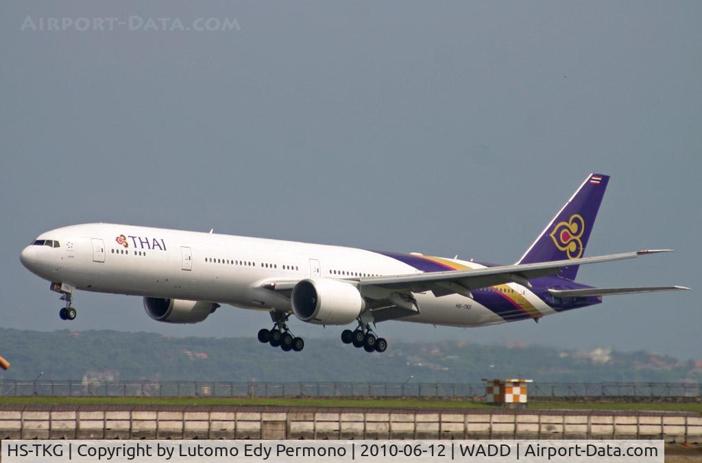 HS-TKG, 2007 Boeing 777-35R/ER C/N 35157/627, Thai Air
