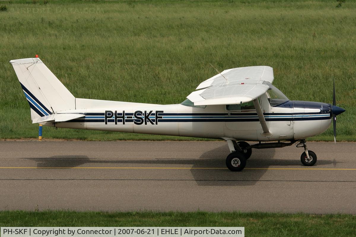 PH-SKF, Cessna 150M C/N 15078927, No description.
