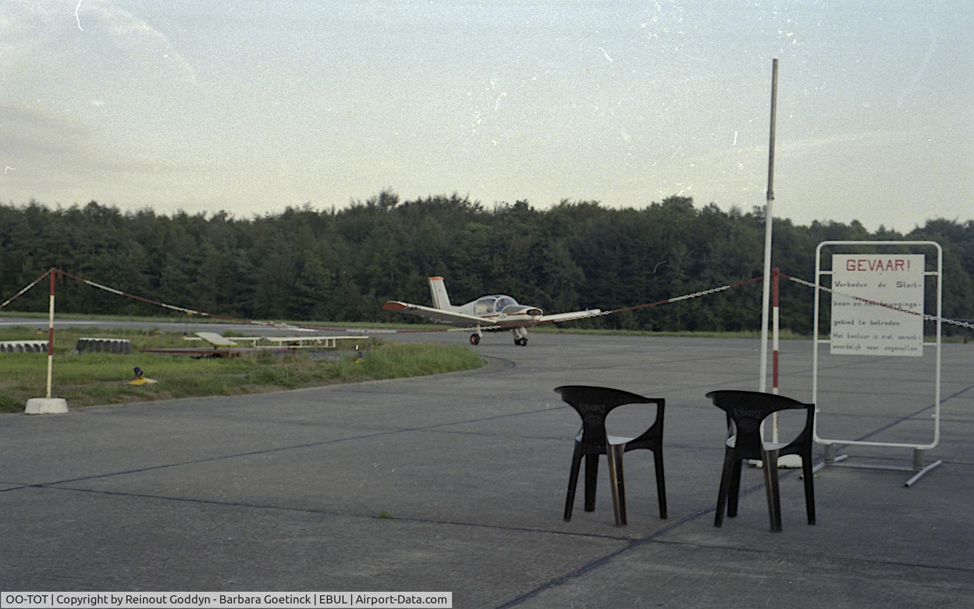 OO-TOT, Socata MS-880B Rallye Club C/N 1226, OO-TOT taxiing back to the Aero Club Brugge apron at EBUL after solo practicing