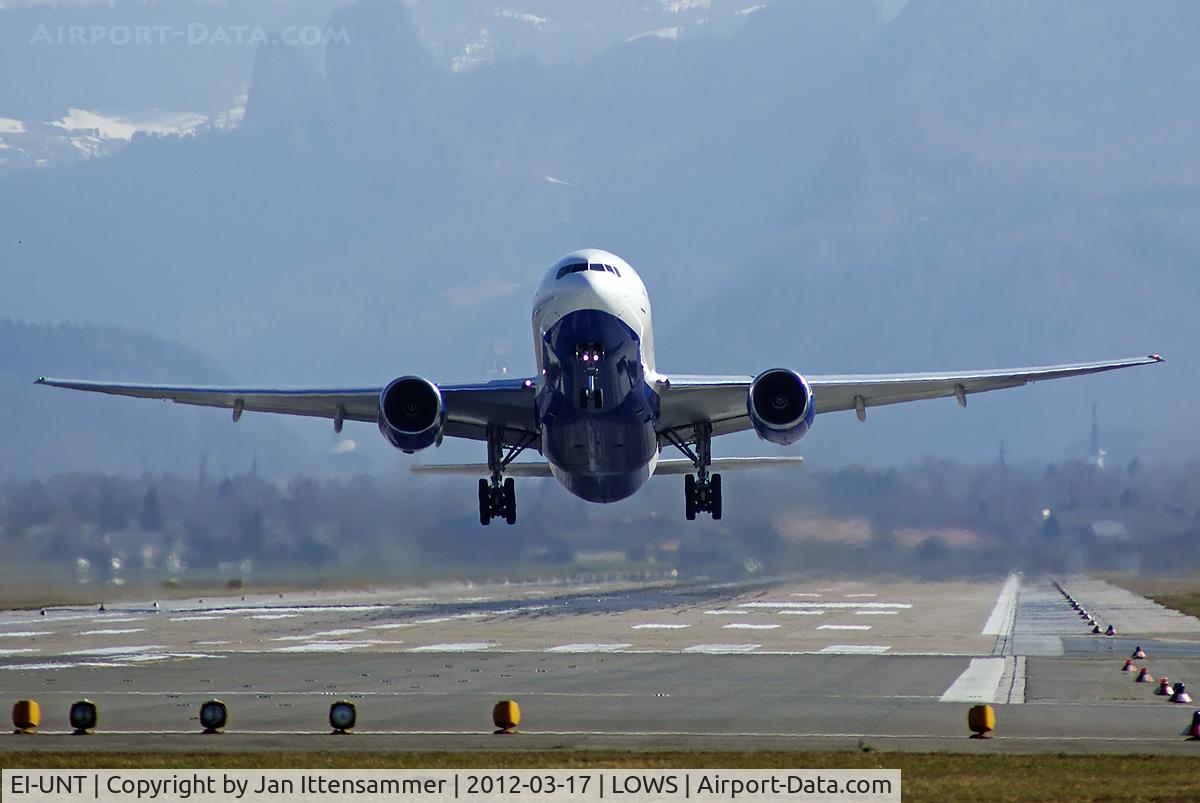 EI-UNT, 1998 Boeing 777-212/ER C/N 28998, EI-UNT @ LOWS