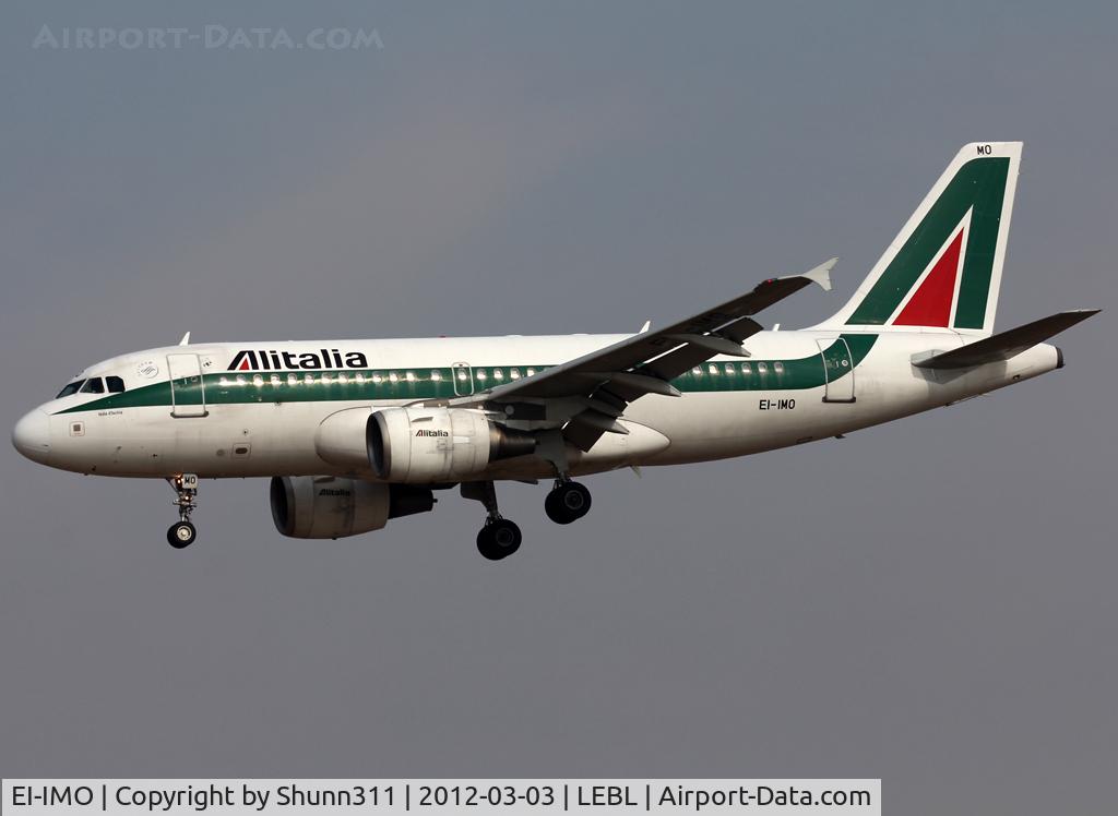 EI-IMO, 2002 Airbus A319-112 C/N 1770, Landing rwy 25R