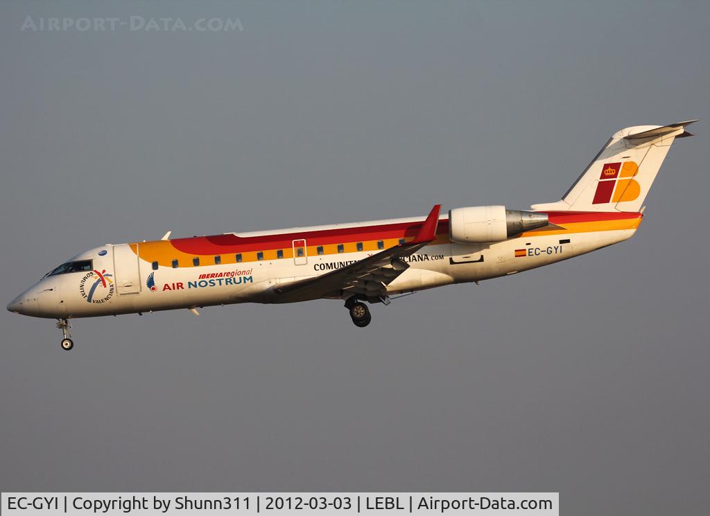 EC-GYI, 1998 Canadair CRJ-200ER (CL-600-2B19) C/N 7249, Landing rwy 25R