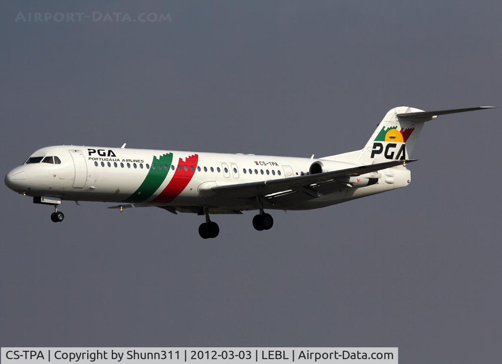 CS-TPA, 1989 Fokker 100 (F-28-0100) C/N 11257, Landing rwy 25R