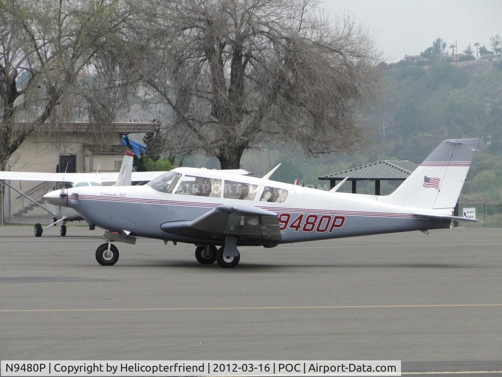 N9480P, 1971 Piper PA-24-260 Comanche C/N 24-4992, Just re-fueled and moving into the transient parking area