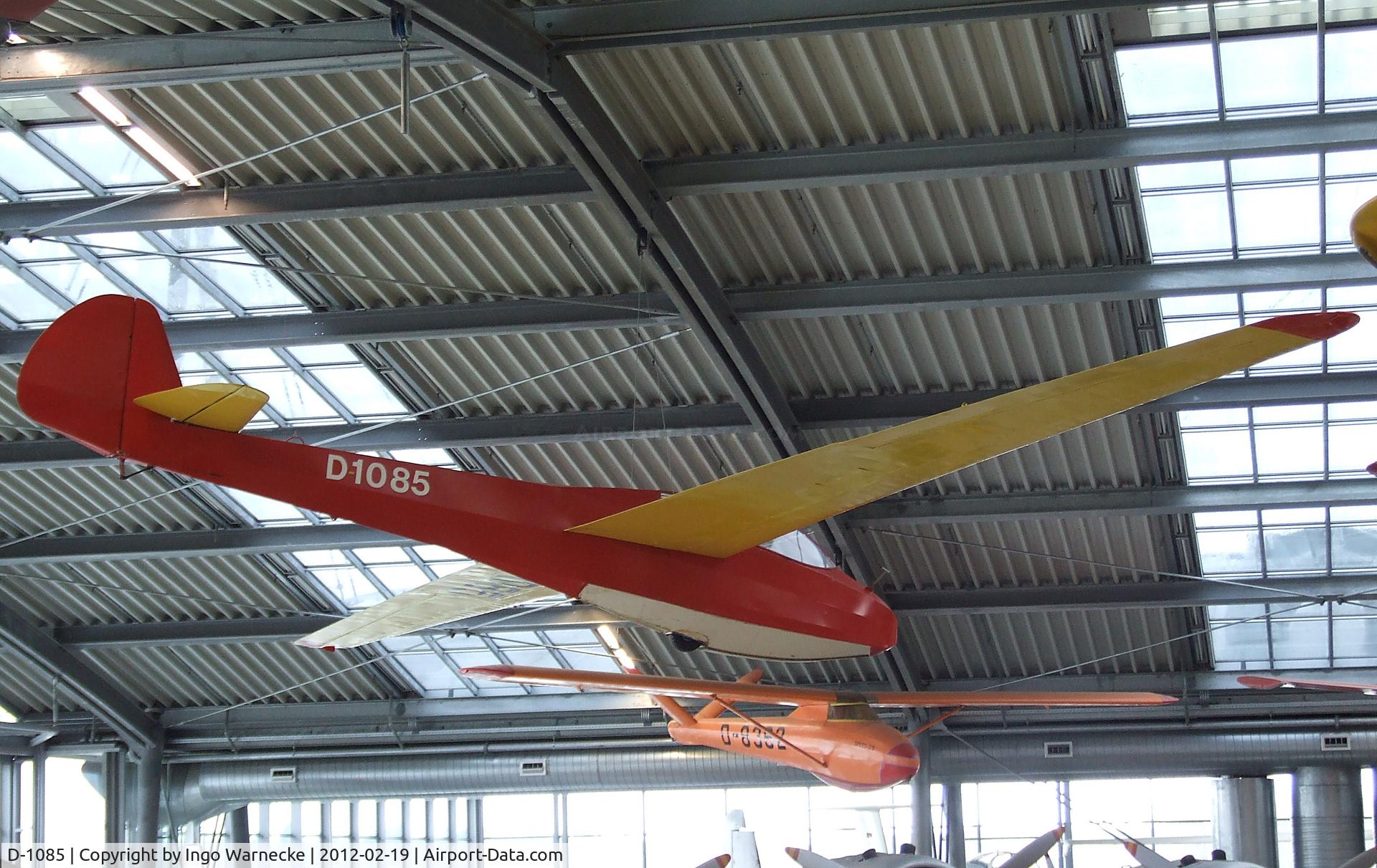 D-1085, 1952 Scheibe Mu-13E Bergfalke C/N Not found D-1085, Scheibe Mü 13 E Bergfalke at the Deutsches Museum Flugwerft Schleißheim, Oberschleißheim
