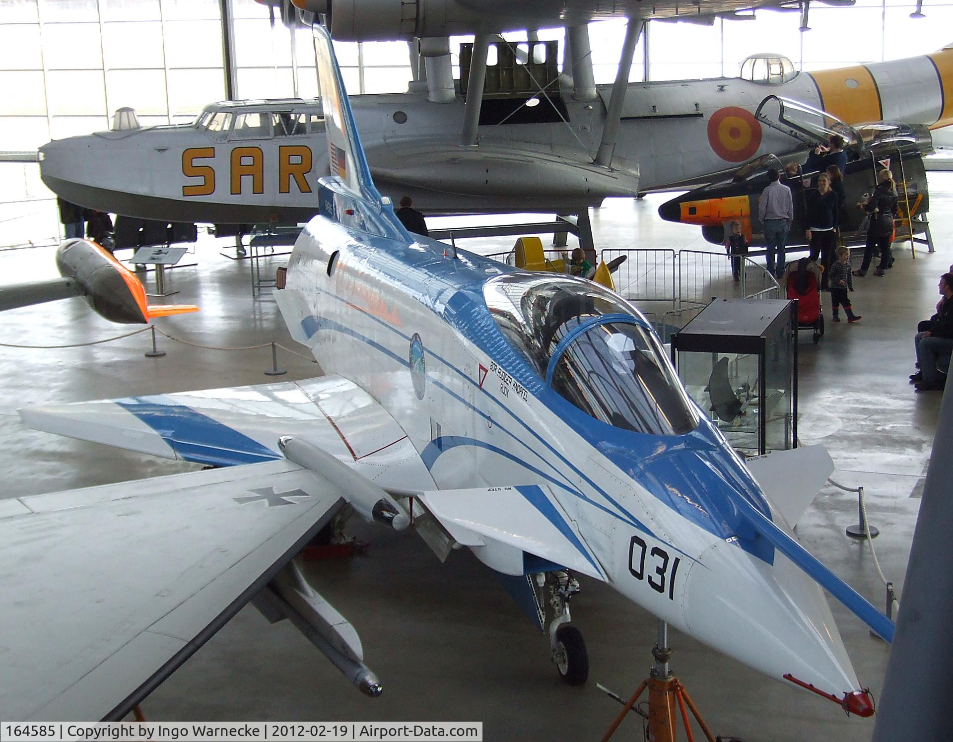 164585, Rockwell-MBB X-31A C/N 2, Rockwell-MBB X-31A Vector at the Deutsches Museum Flugwerft Schleißheim, Oberschleißheim